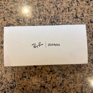 ❄️SOLD❄️Ray-ban GEN 2 Meta SUNGLASSES 
New in factory sealed box